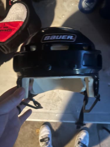 Medium Bauer Helmet (New)