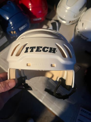 Vintage White Itech HC85 Hockey Helmet (New)