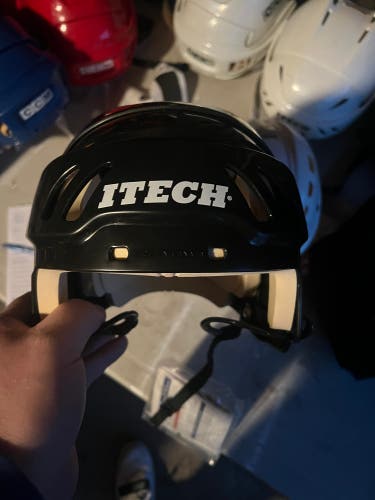 Vintage Black Itech HC85 Hockey Helmet (New)