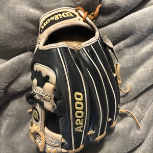 Wilson A2000 1786 RH Infield Baseball Glove 11.5" (Used)