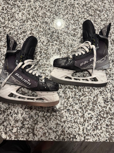 Pro Stock Bauer Vapor Hyperlite Skates