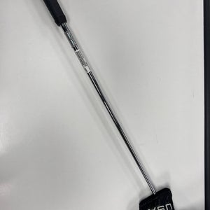 Black 2016 Bettinardi 2016 BB 40 Belly Right Handed Putter 33" (Used)
