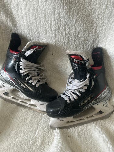 2021 Bauer Vapor 3X Hockey Skates Extra Wide Width Size 4.5 (Used)
