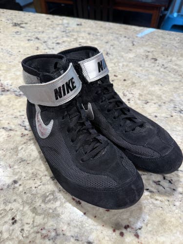 Nike (Used)