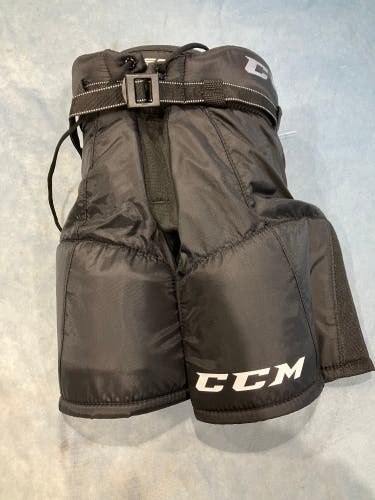 Black Youth Medium CCM Tacks 9550 Hockey Pants (Used)