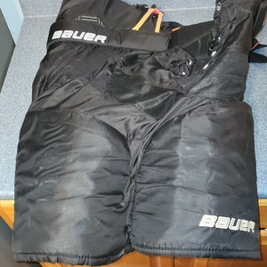 Senior XXL Bauer Hockey Pants (Used)