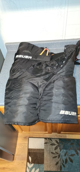 Senior XXL Bauer Hockey Pants (Used)