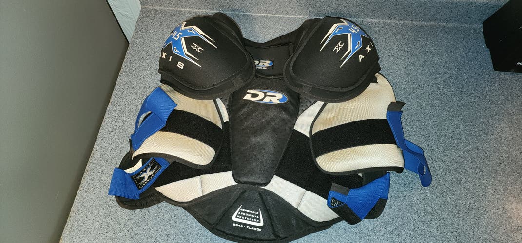 Men's DR XL Senior Shoulder Pads (Used)