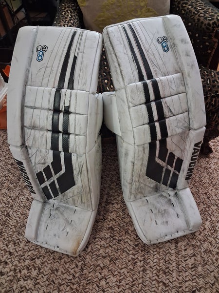 34" Vaughn Velocity V8 Pro Goalie Leg Pads (Used)