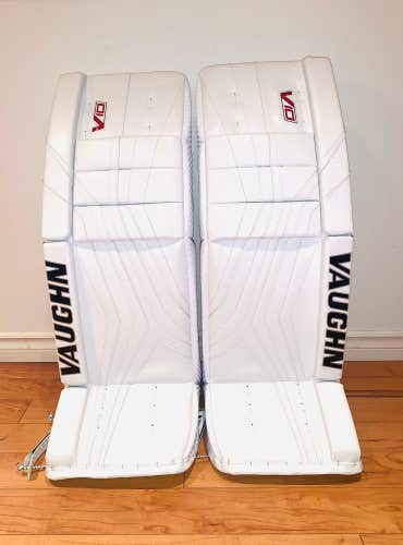 32" Vaughn (New) Velocity V10 Pro Carbon Goalie Leg Pads (READ DESCRIPTION)