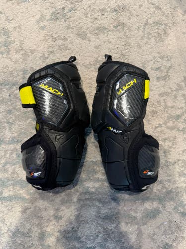Junior Medium Bauer Mach Elbow Pads (Used)