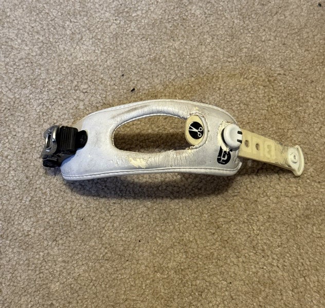 Burton Cartel Snowboard binding Right Toe Strap Medium White