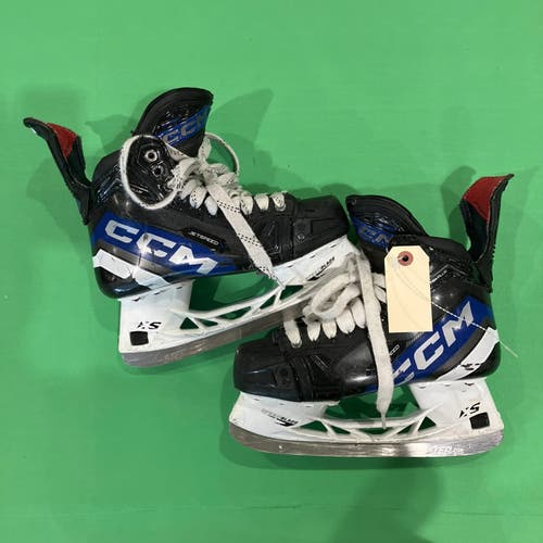 Intermediate CCM Jetspeed XTRA PLUS Hockey Skates | Size 6 (Used)