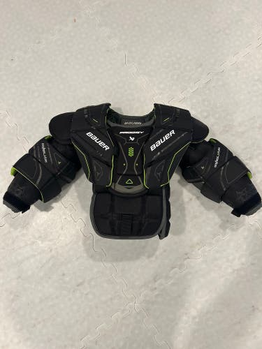 Small / Medium Bauer Prodigy Goalie Chest Protector (Used)