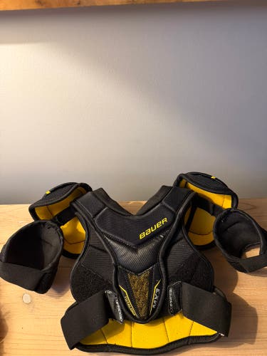 Small Youth Bauer Supreme TotalOne MX3 Shoulder Pads (Used)