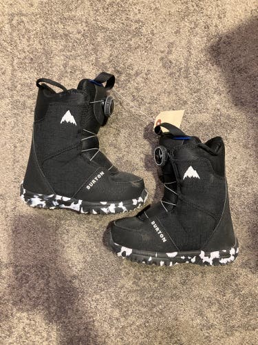 Burton Grom Boa Snowboard Boots  | Size 1