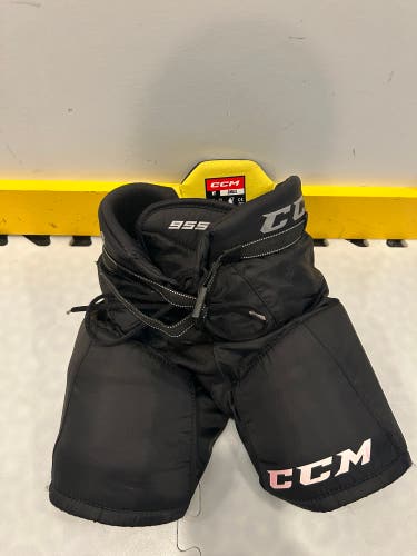 Youth Small CCM Tacks 9550 Hockey Pants (Used)