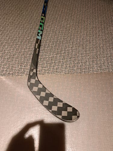 Senior CCM JetSpeed FT7 Left Hand Hockey Stick P28 75 Flex (New)