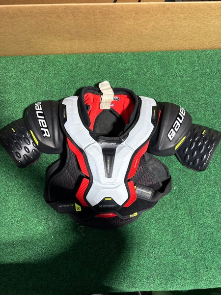Bauer Vapor Hyperlite Shoulder Pads (Used) | Intermediate Medium