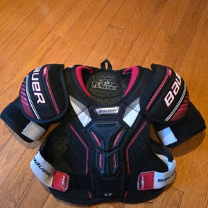 Small Junior Bauer NSX Shoulder Pads (Used)