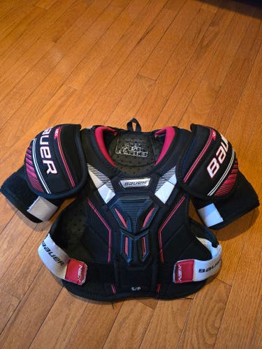 Small Junior Bauer NSX Shoulder Pads (Used)