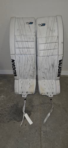 35" + 2" Vaughn Velocity V9 Goalie Leg Pads (Used)