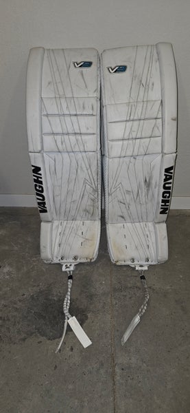 35" + 2" Vaughn Velocity V9 Goalie Leg Pads (Used)