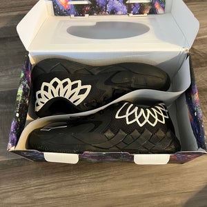 Men's Size M 9.5 (W 10.5) Puma Shoes (Used)