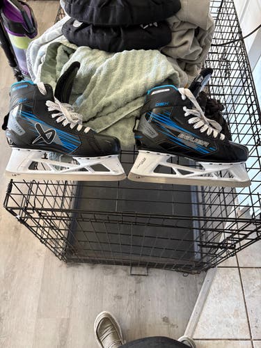Bauer GSX Hockey Goalie Skates Regular Width 9 (Used)
