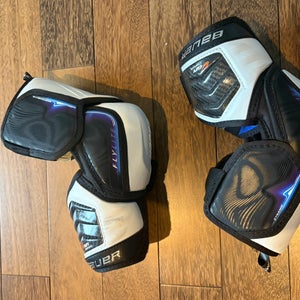 Intermediate Flylite Bauer Elbow Pads (New)