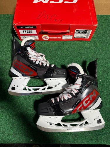 Senior CCM Jetspeed FT680 Hockey Skates (Regular) Size 7.5 (New)