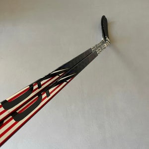 *2 Pack* of Used 82 Flex P28 Senior Bauer Vapor Flylite Left Handed Hockey Sticks Pro Stock