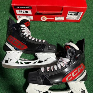Senior CCM JetSpeed FT670 Hockey Skates (Regular) Size 7.5 (New)