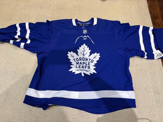 Toronto Maple Leafs Team Issued Home Game Jersey – 58G Goalie Cut - Made in Canada MiC