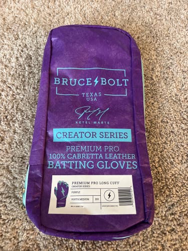 Medium Batting Gloves (New)