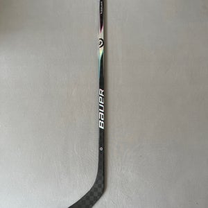 Like New 77 Flex P28 Senior Bauer Proto 2 Right Handed Pro Stock Hockey Stick