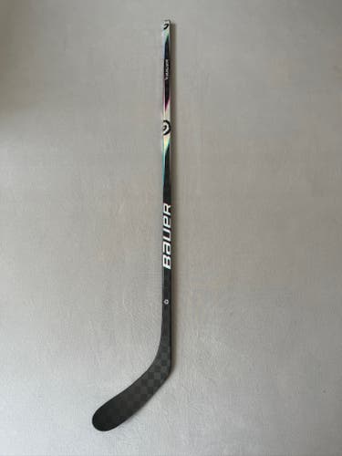Like New 77 Flex P28 Senior Bauer Proto 2 Right Handed Pro Stock Hockey Stick