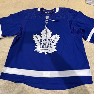 Brand New Toronto Maple Leafs Team Issued Home Game Jersey MiC Made in Canada