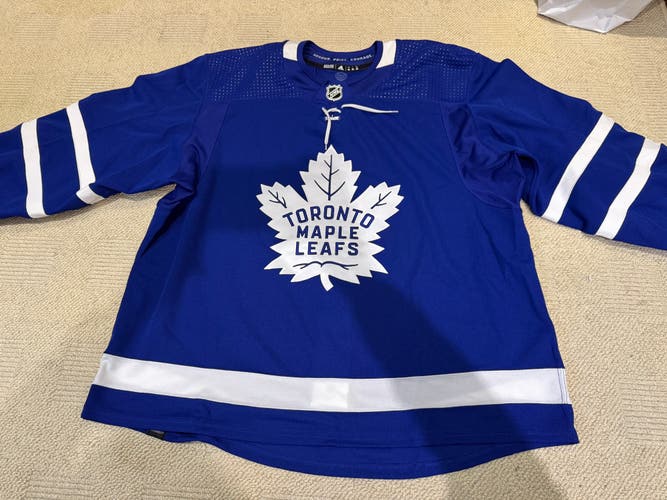 Brand New Toronto Maple Leafs Team Issued Home Game Jersey MiC Made in Canada