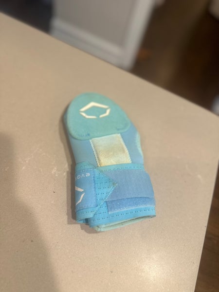 Blue Junior EvoShield Sliding Mitt (Used)