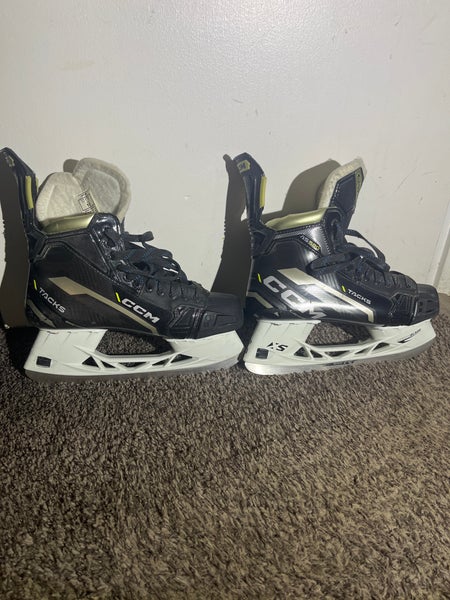 2022 CCM Tacks AS580 Hockey Skates Wide Width 10 (Used)