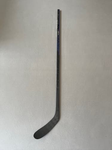 Like New 80 Flex P28 Senior CCM RibCor Trigger 7 Pro Right Hand Hockey Stick