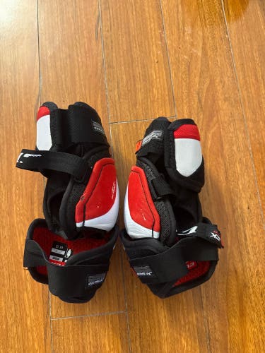 Senior Medium CCM FT4 Pro Elbow Pads (Used)