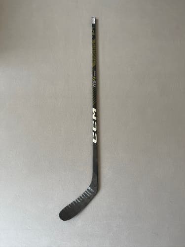 Used 55 Flex P28 Intermediate CCM Tacks AS-V Pro Right Hand Hockey Stick