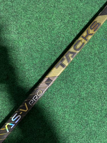 Intermediate CCM Super Tacks AS-V Pro Hockey Stick Right Handed P88 55 Flex (New)