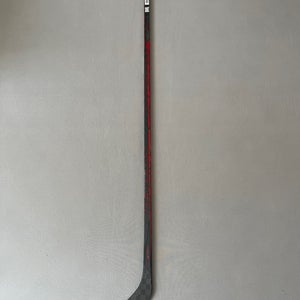 Like New 65 Flex P28 Intermediate CCM Jetspeed FT4 Pro Right Hand Hockey Stick