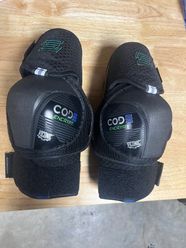 Senior Large Sher-Wood Elbow Pads (New)