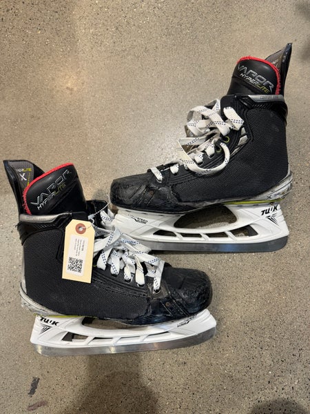 Senior Bauer Vapor Hyperlite Hockey Skates 8 (Used)