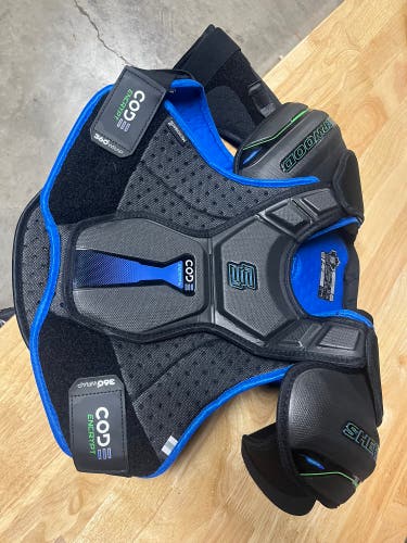 Men's Large Senior Sher-Wood Shoulder Pads (New)