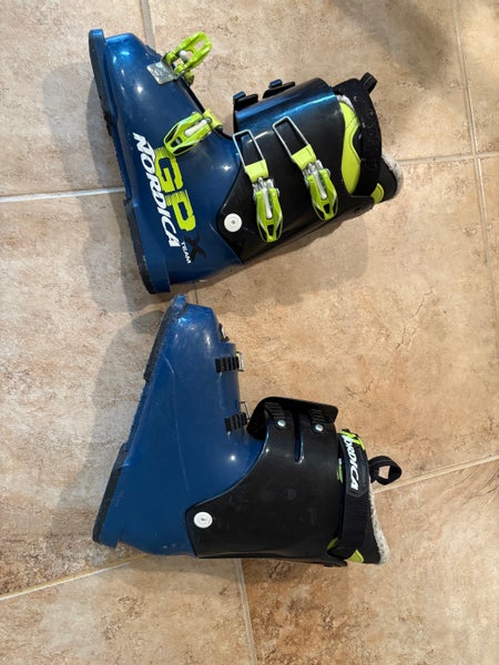 Mondo 25 & 25.5 Nordica GPX TEAM Ski Boots (Used)